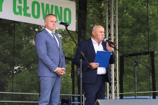 Wójt Marek Jóźwiak i przewodniczący Rady Gminy Głowno Jarosłw Chałubiec. 