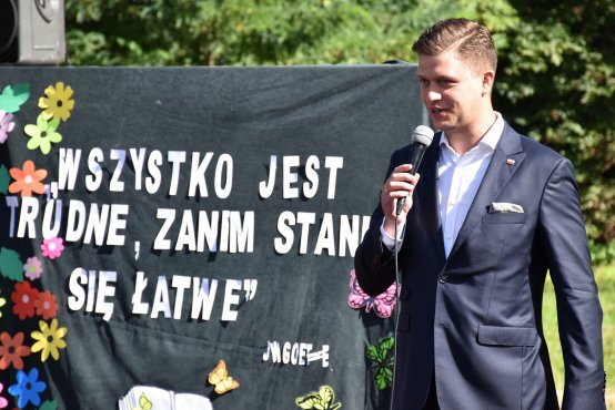 Rozpoczęcie nowego roku szkolnego w I LO w Ozorkowie.