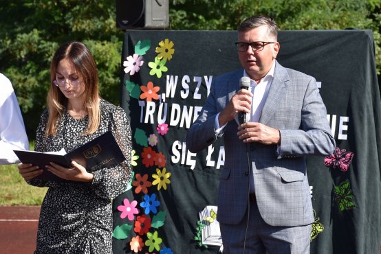 Rozpoczęcie nowego roku szkolnego w I LO w Ozorkowie.