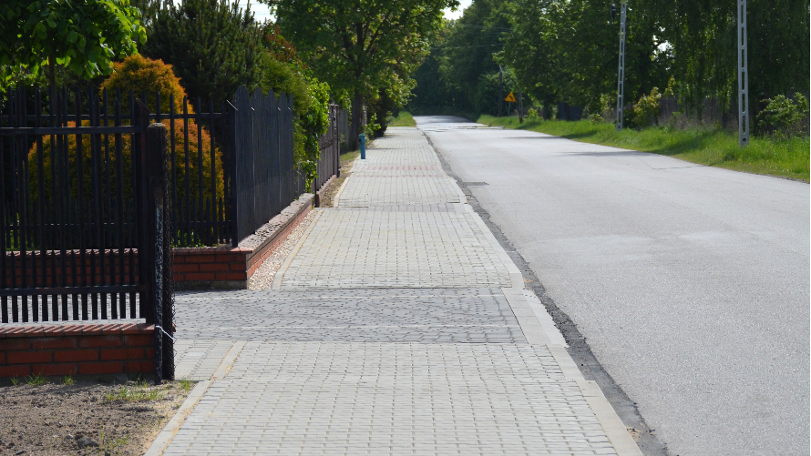 Budujemy chodniki – poprawiamy bezpieczeństwo pieszych