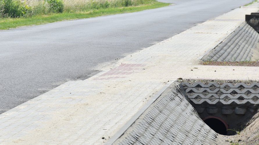 Kolejny bezpieczny i wygodny chodnik