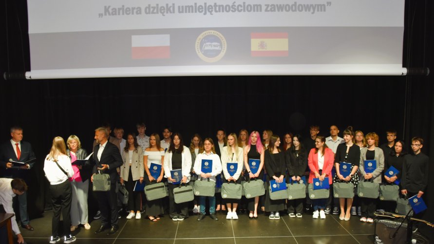 Konferencja - wręczenie certyfikatów